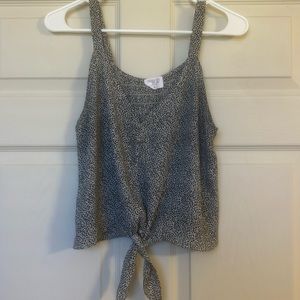 Printed cropped blouse with buttons and tie at bottom